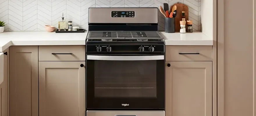 whirlpool-WFG320M0MS-freestanding-gas-range